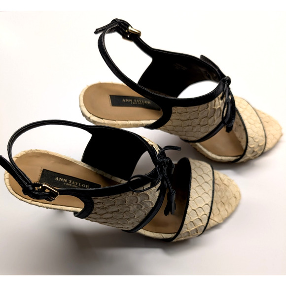 Ann Taylor Shoes Winter White Gwen Lace Up Exotic Heel Sz 8 Black Bow Tassel Bow - Picture 4 of 9